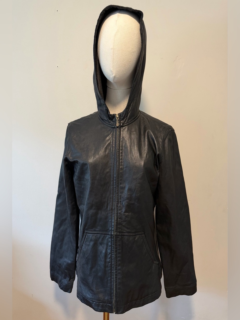 Jacqueline Ferrar Women’s Medium Vintage hooded genuine lambskin leather jacket